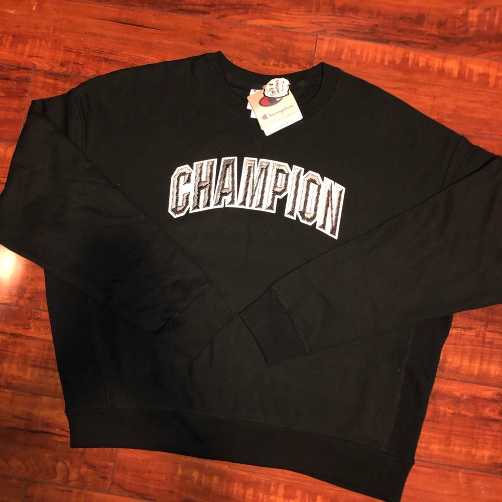 Champion Graphic Long Sleeve Sweatshirt